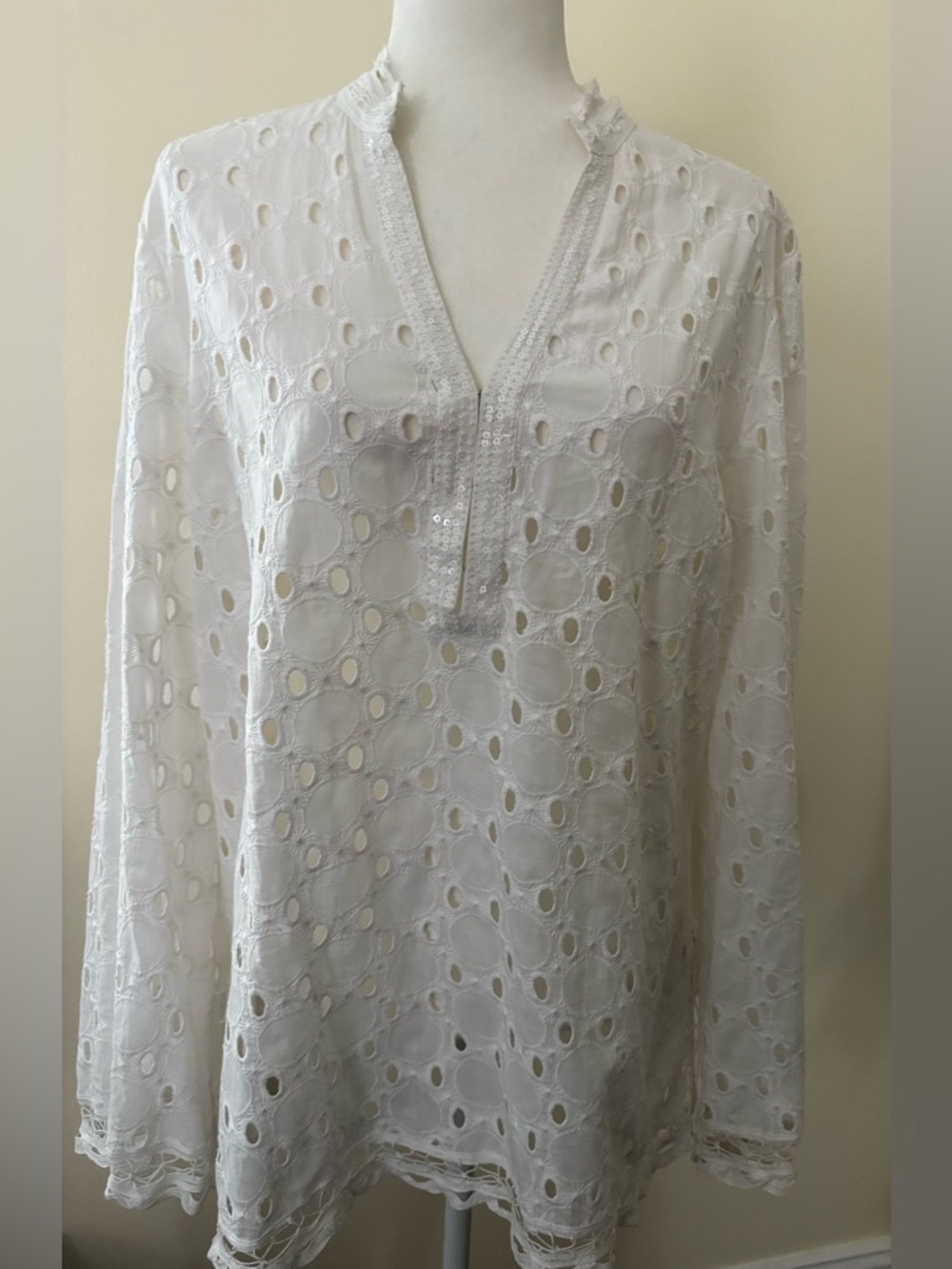 INC White Eyelet V-Neck Long Sleeve Women's Top